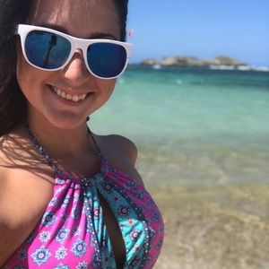 Meet your Posher, Kayla